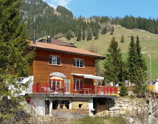 Ferienhaus Sommer(Gartenseite)