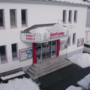 Außenansicht des Filmtheaters Winterberg.