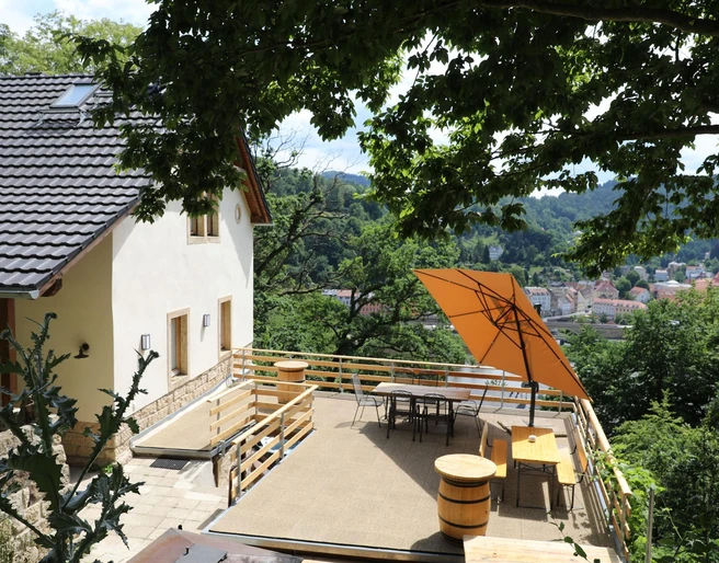 Ferienhaus Luxusboofen über der Elbe