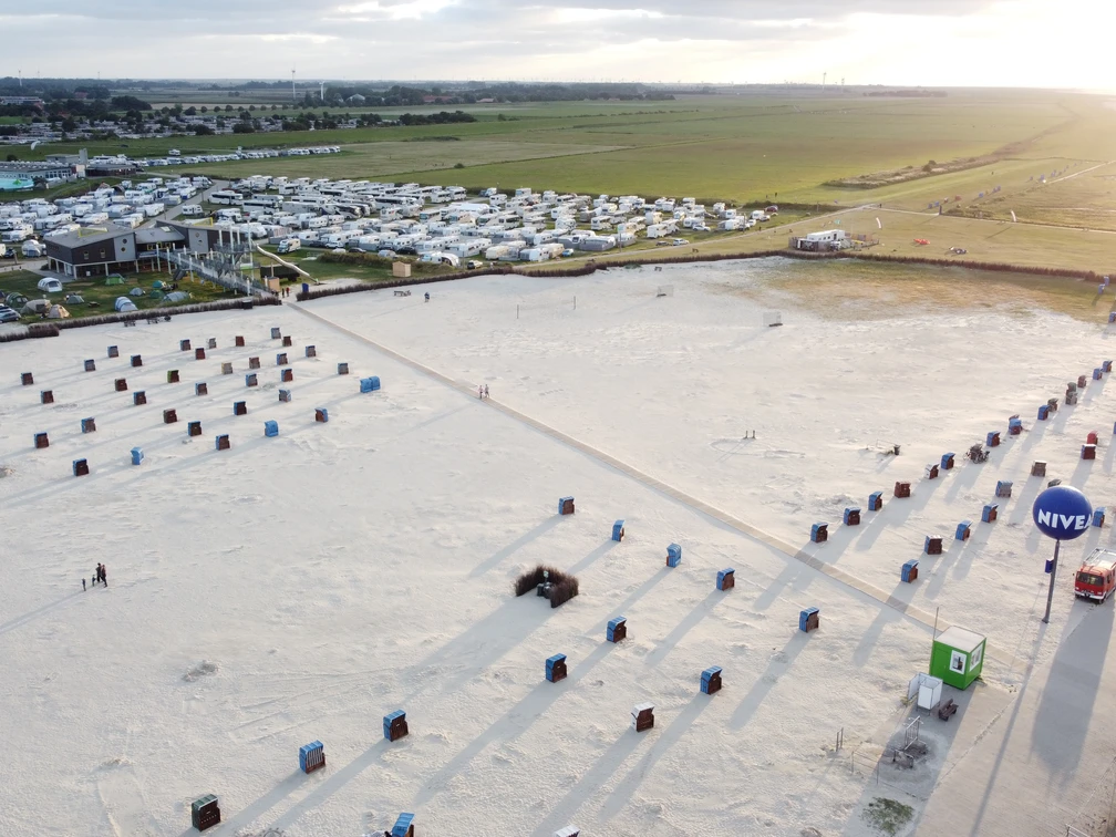 Strand Dornumersiel Barke