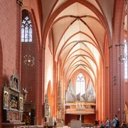 Dom