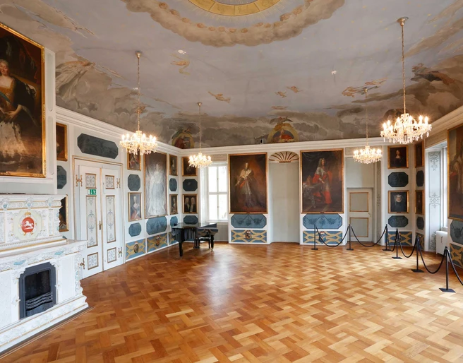 Kaisersaal_Abtei5_Sommer©-Stadt-Bad-Gandersheim-Hötzel.jpg