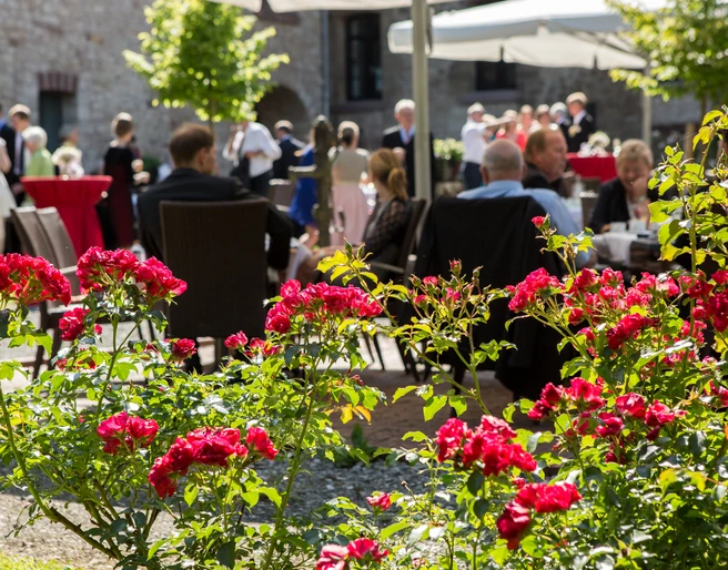 cafe_garten_2 (c) Café Klosterhof Brunshausen.jpg