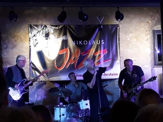 Veranstaltungen (c) Café Klosterhof Brunshausen.jpg