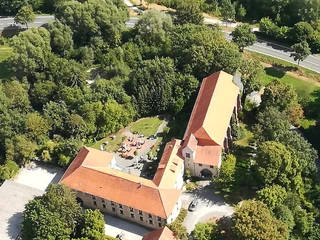 von oben_ (c) Café Klosterhof Brunshausen.jpg