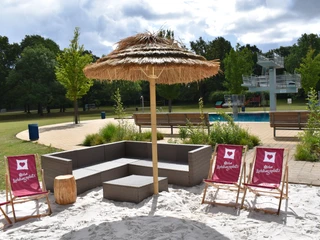 Freibad-Raffteich.JPG Strandfläche am 50m-Becken
