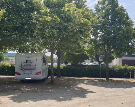 Wohnmobilstellplatz am Bürgerhaus