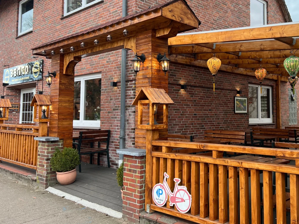 Bengo-Restaurant-Bispingen.jpg Gemütliches Asia-Restaurant mit Holz-Terrasse in Bispingen.