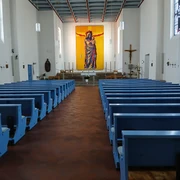 Pfarrkirche innen Panorama.jpg