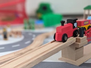 Kaptains Huus_Holzeisenbahn.jpg