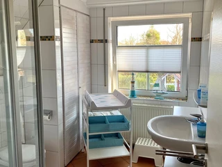 Villa Kunterbunt_Bad.jpg