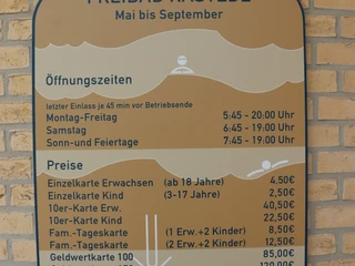 Öffnungszeiten und Preise.JPG