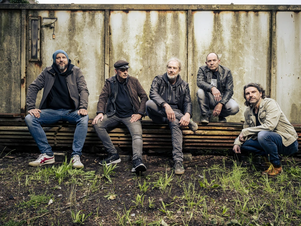 xaja-band-2.jpg