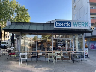 BackWerk-Filiale von außen  BackWerk-Filiale von außen