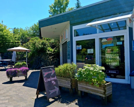 Eisautomat Thomas Eiscafe.jpg