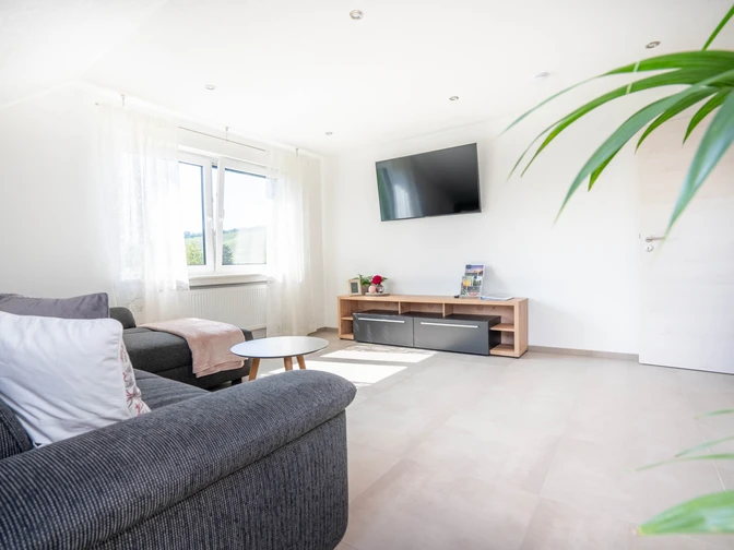 Photo, INSIDE, OUTSIDE