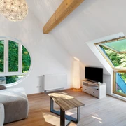 Photo, INSIDE, OUTSIDE