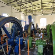 Kraftwerk Kammerl Maschinenraum.jpg