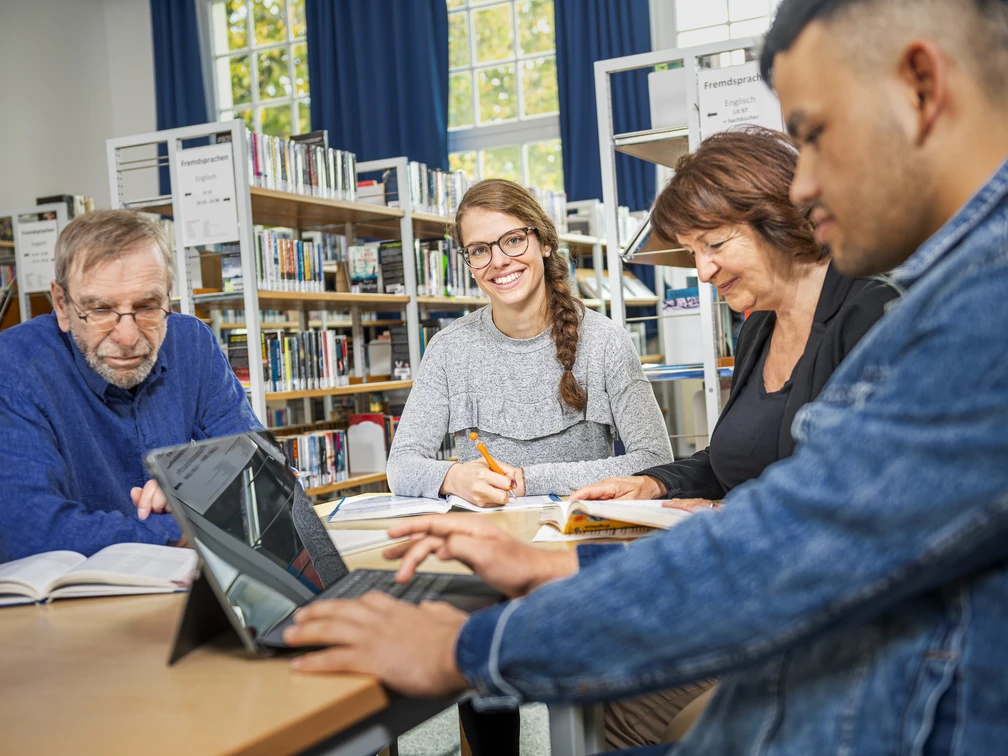 Stadtbiliothek Arbeitsgruppe.jpg