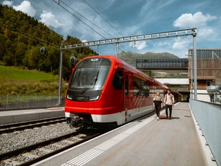 Bahnhof-Matterhorn-Gotthard-Bahn.jpg