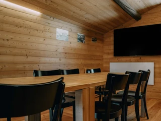 Co-Working Space auf der Bettmeralp bei der Kapelle Maria zum Schnee Co-Working Space auf der Bettmeralp bei der Kapelle Maria zum Schnee