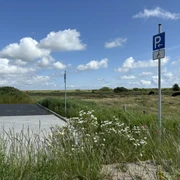 Behindertenparkplatz am Katrevel und Morsumer Deich
