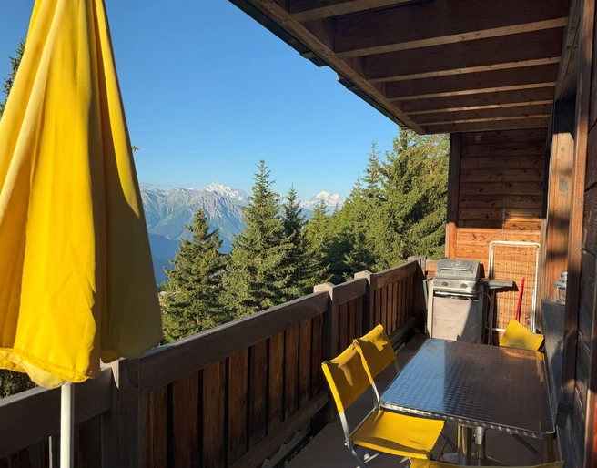 Sonnenterrasse mit Grill