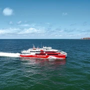 FRS Helgoline_Halunder Jet vor Helgoland_Copyright FRS Helgoline