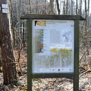 Infostele Heinemannshöhe auf dem Geopfad Salzgitter-Bad