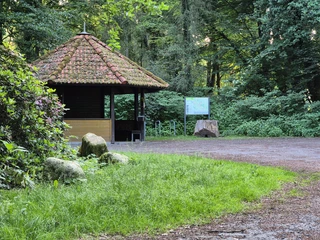 Wetterschutzhütte am Loyer Kirchweg