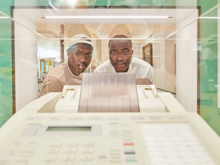 Mediengeschichte/n neu erzählt: 5 nach 12 (C219)