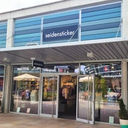 SEIDENSTICKER Outlet Shop - Außenansicht