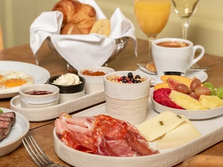 ristorante-waisenhaus-diverse-speisen.jpg