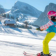 skischule-springenboden-kind-skilift.jpg