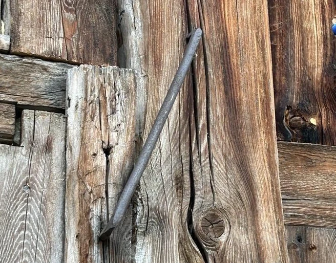 Bundhacken in Holz