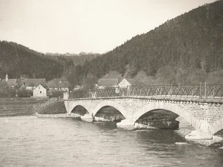 Edersee Atlantis_Die Aseler Brücke_Geschichtsverein Itter-Hessenschtein e.V..jpg