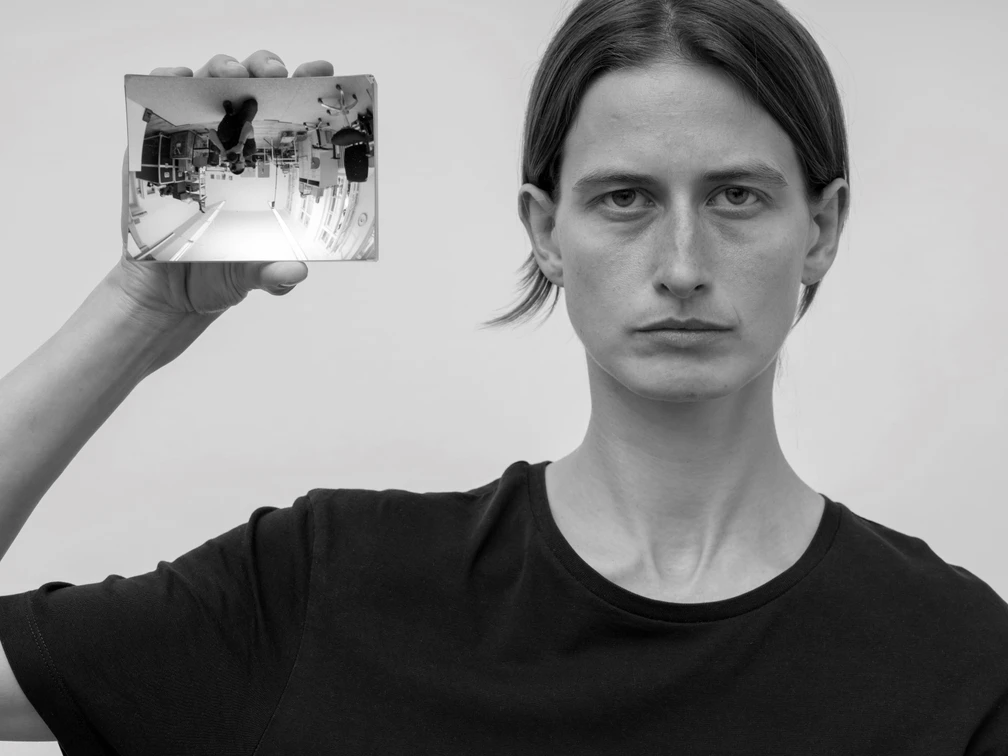 Andrzej Steinbach, Erweiterungen (Industriespiegel), 2024 © Andrzej Steinbach und VG Bild-Kunst, Bonn 2025.jpg