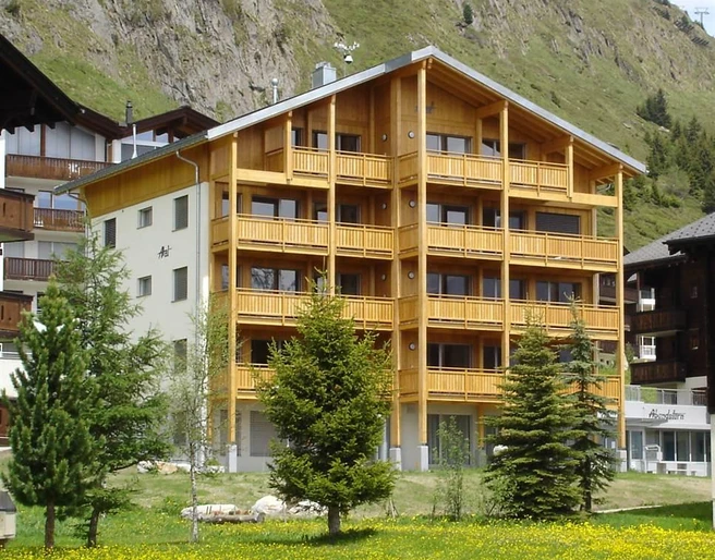 Aussenansicht Sommer