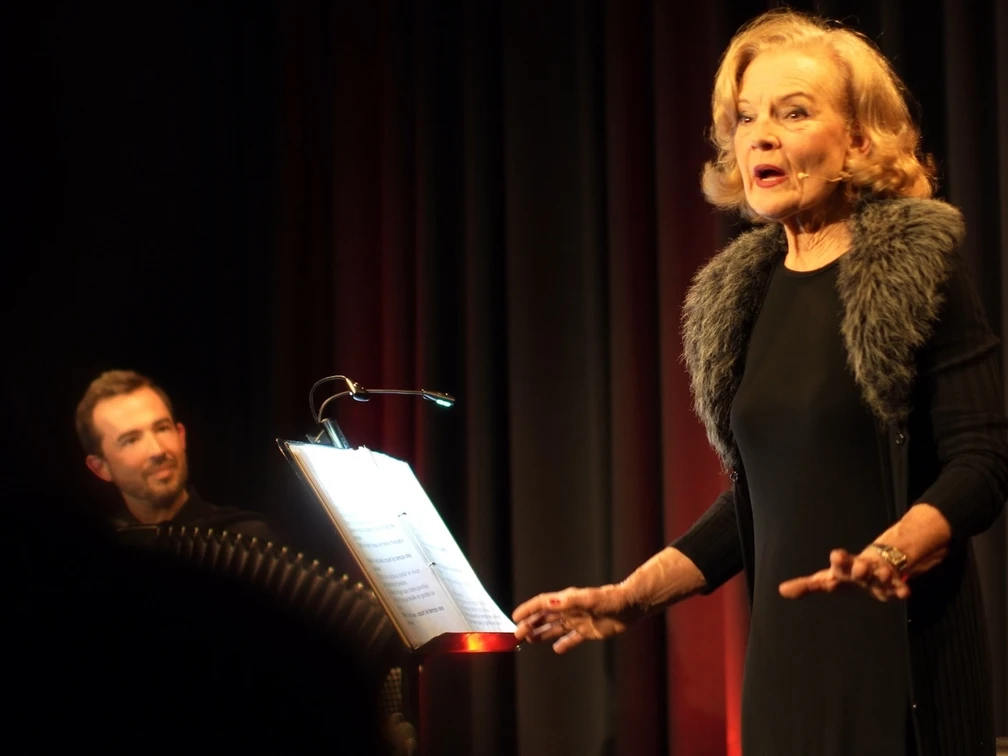 2 FL&CLR Bühne1 ©ParisMusette F J.LeRay.jpg