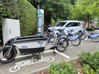 RMV flux Mobilitätstation Hattsteiner Allee