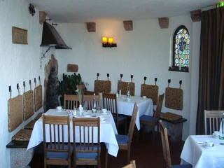 Burg Windeck Hotel und Restaurant, (Bühl), UKV 00431