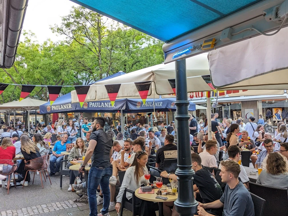 Platzhirsch Außenterrasse