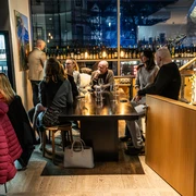 Innenraum der VITIS Wein & Champagner Bar