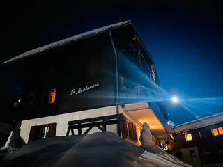 BA6E1295-729A-404E-AF30-775F5100147A