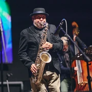 Jazz zum Dritten Foto Isaak Papadopoulos.jpg