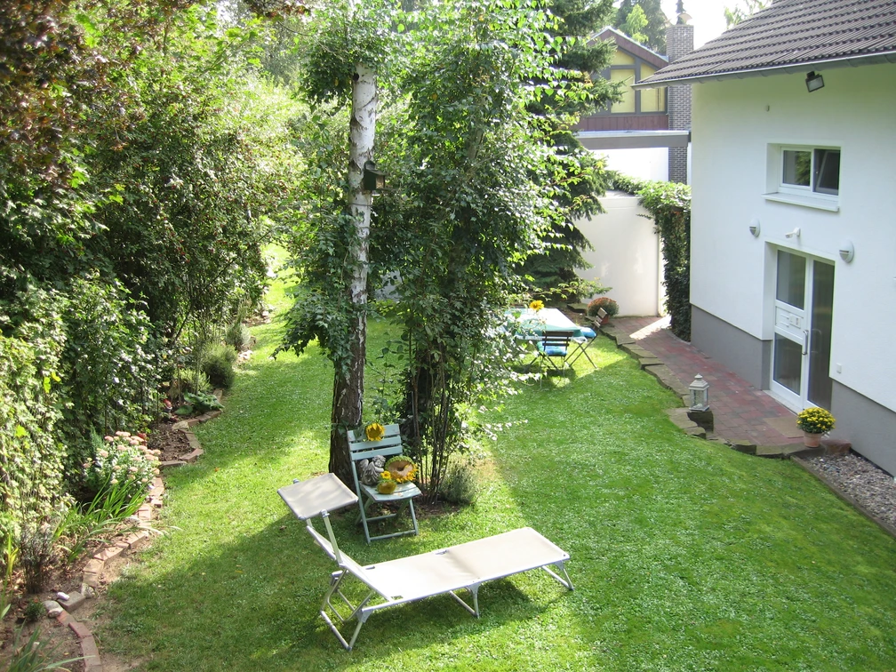 Fewo Ritting - Martin Ritting - Aussenansicht Garten.jpg