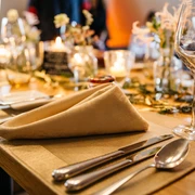 Kulinarische Highlights in Leipzig, ein Genuss für Ihr Rahmenprogramm | Leipzig Convention Bureau Kulinarische Highlights in Leipzig, ein Genuss für Ihr Rahmenprogramm – präsentiert vom Leipzig Convention BureauCulinary highlights in Leipzig, an indulgence for your supporting programme – presented by the Leipzig Convention Bureau