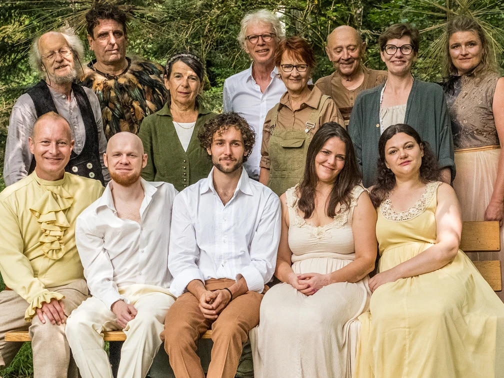 Sommernachtstraum all you need is love tab theater am bahnhof 68c1b4b51b395