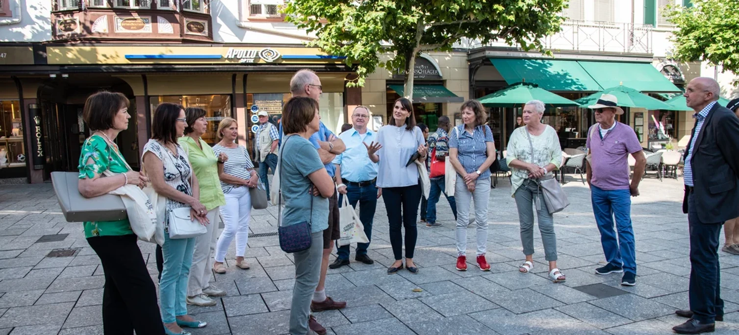 Fuehrungen_HereinspaziertTour_Innenstadt_Bad Homburg_©StadtBadHomburg.9169780f.webp