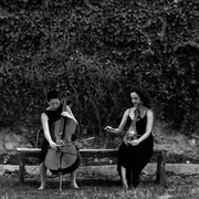 Kelly Thoma & Mayu Shviro Duet_1_© Thoma & Shviro.jpg